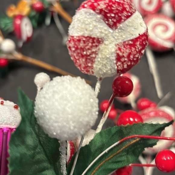 Bundle/15 VINTAGE CHRISTMAS PEPPERMINT CANDY & GINGERBREAD REINDEER THEMED PICKS - Picture 17 of 17